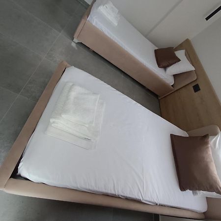 Sun George Bed & Breakfast Himarë Dış mekan fotoğraf