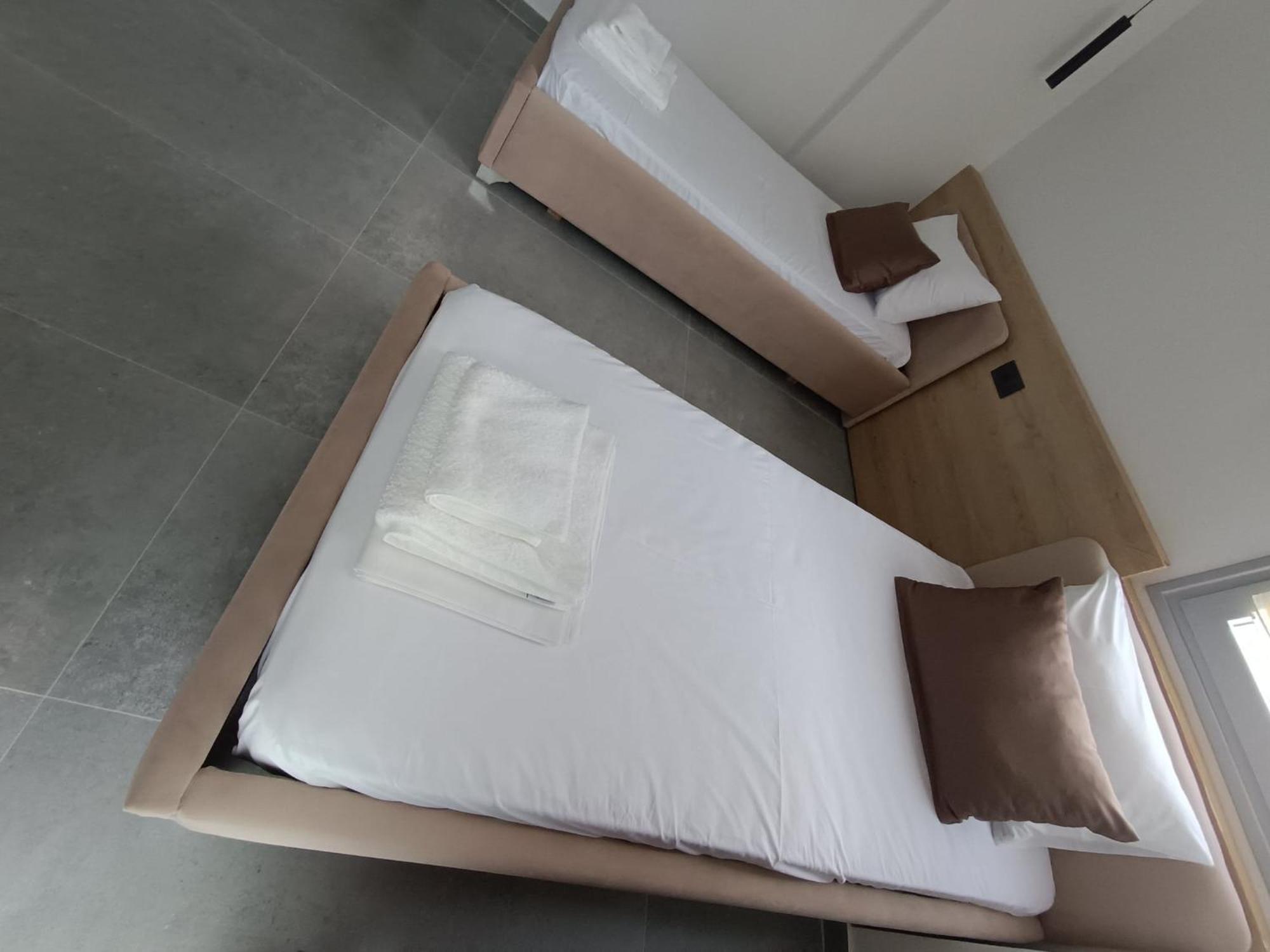 Sun George Bed & Breakfast Himarë Dış mekan fotoğraf