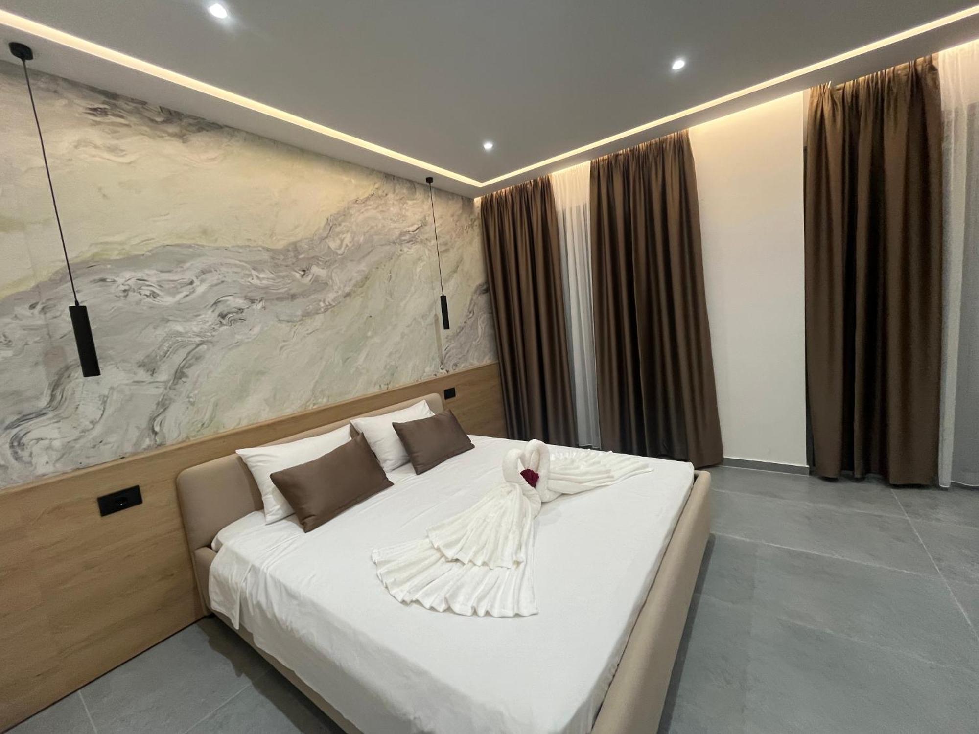 Sun George Bed & Breakfast Himarë Dış mekan fotoğraf