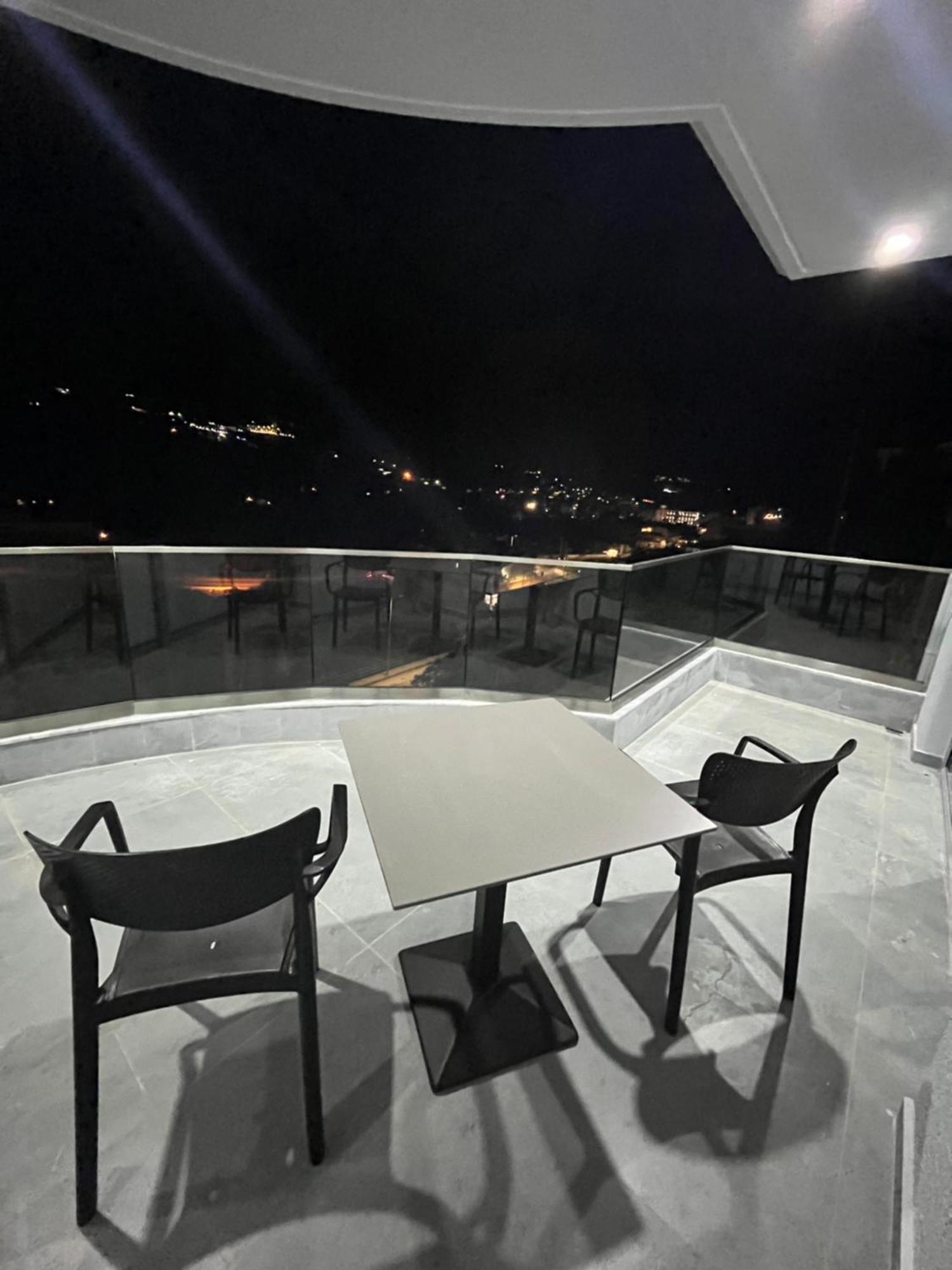 Sun George Bed & Breakfast Himarë Dış mekan fotoğraf