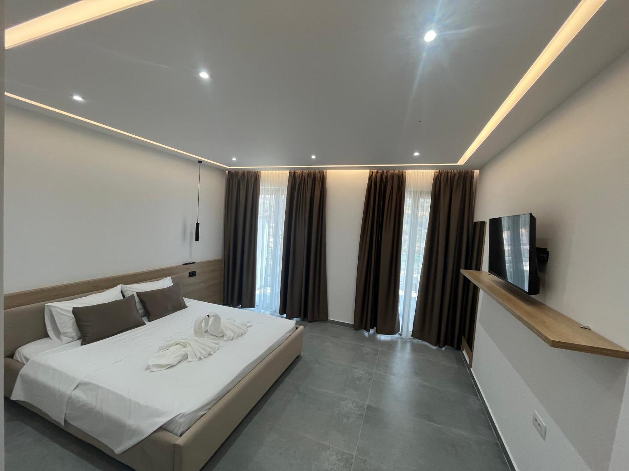 Sun George Bed & Breakfast Himarë Dış mekan fotoğraf