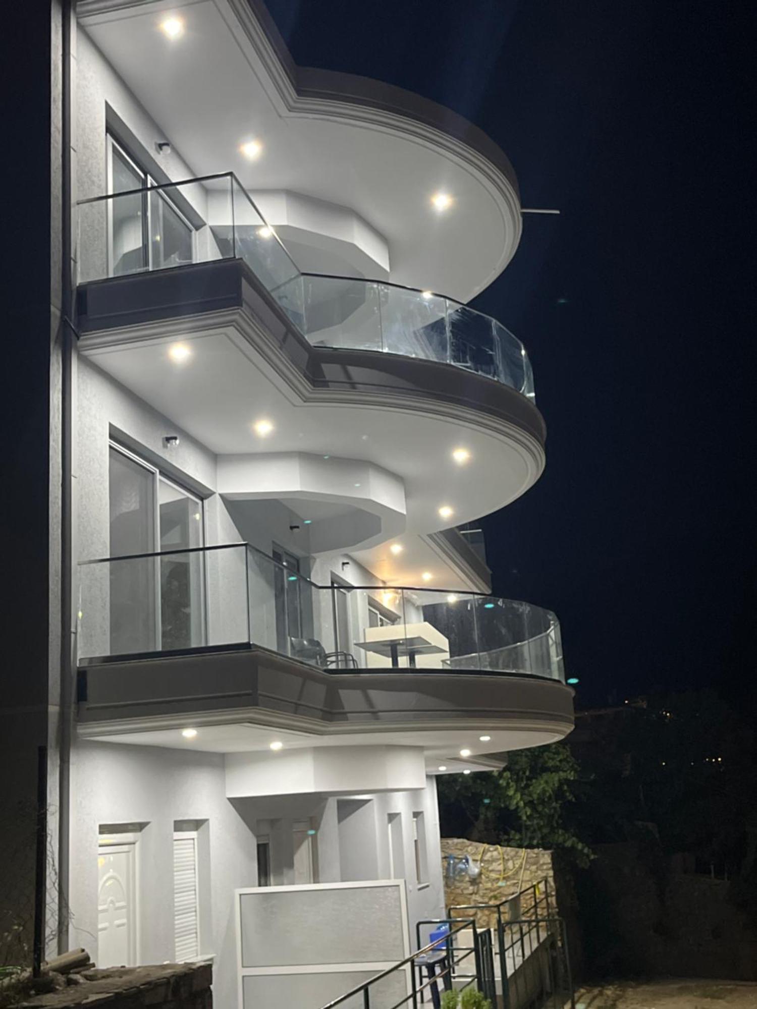 Sun George Bed & Breakfast Himarë Dış mekan fotoğraf